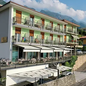 Edera 2*, Malcesine Italia